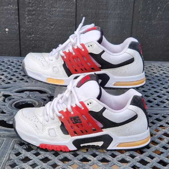 ❤️️SOLD!!!❤️ DC Shoes AT-2 Aerotech Skateboard shoes Y2K 2000’s VTG - Picture 2 of 9